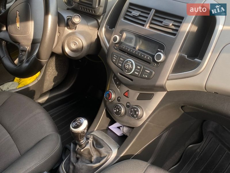 Седан Chevrolet Aveo 2013 в Киеве