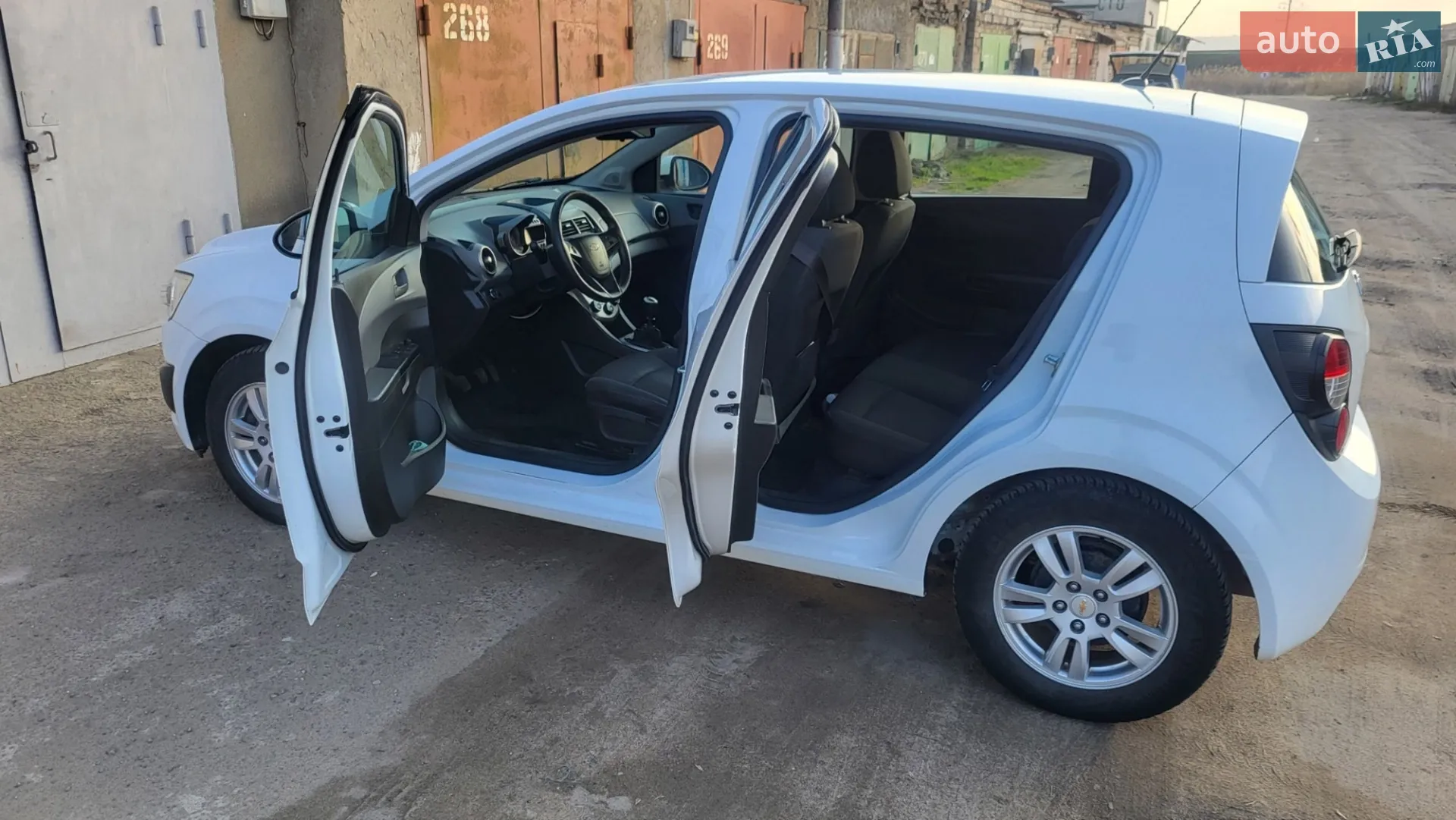 2013 Chevrolet Aveo - мініатюра 19