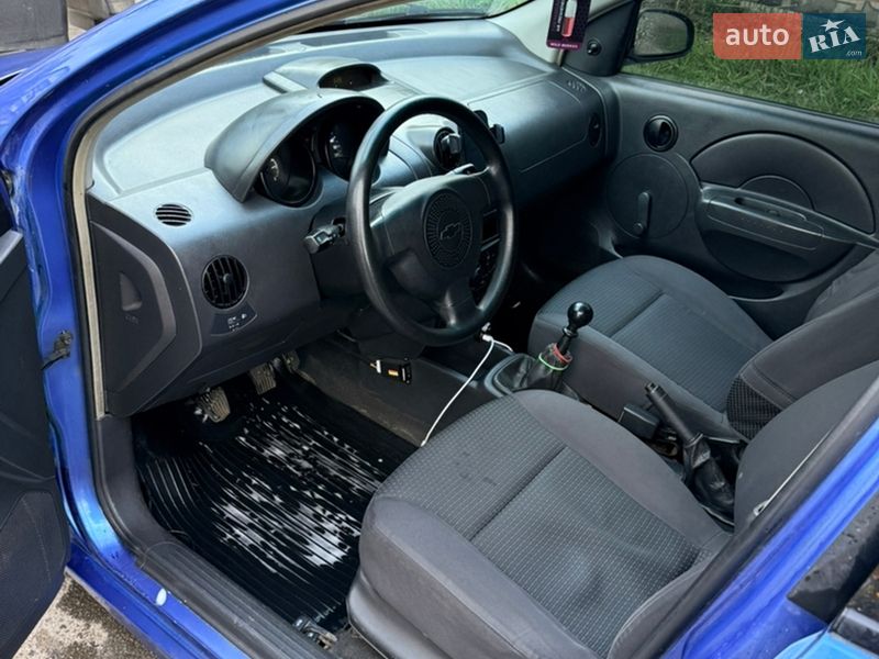 Седан Chevrolet Aveo 2005 в Києві