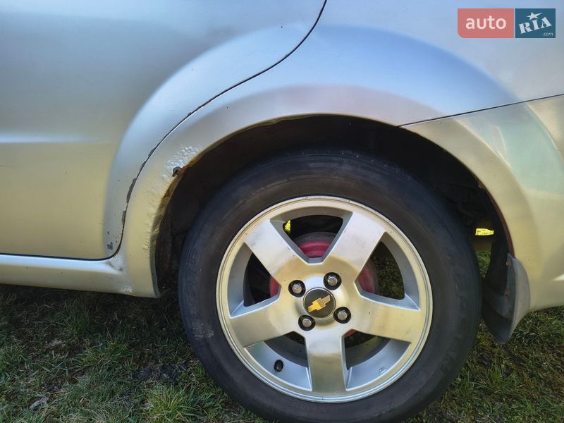 Седан Chevrolet Aveo 2008 в Нетішині