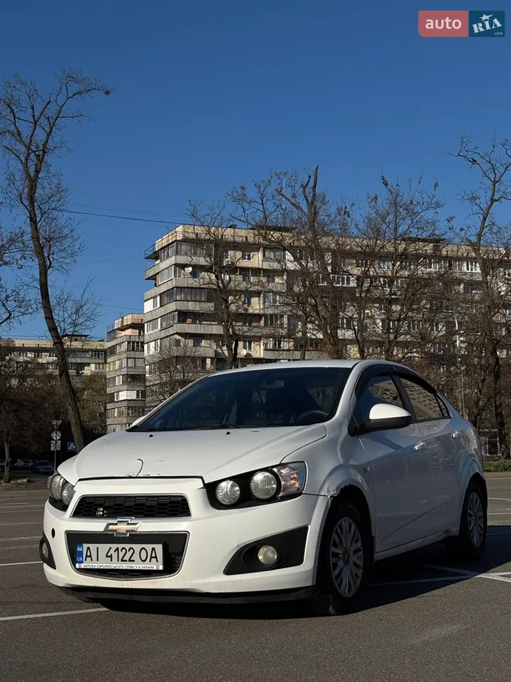 2013 Chevrolet Aveo - мініатюра 11