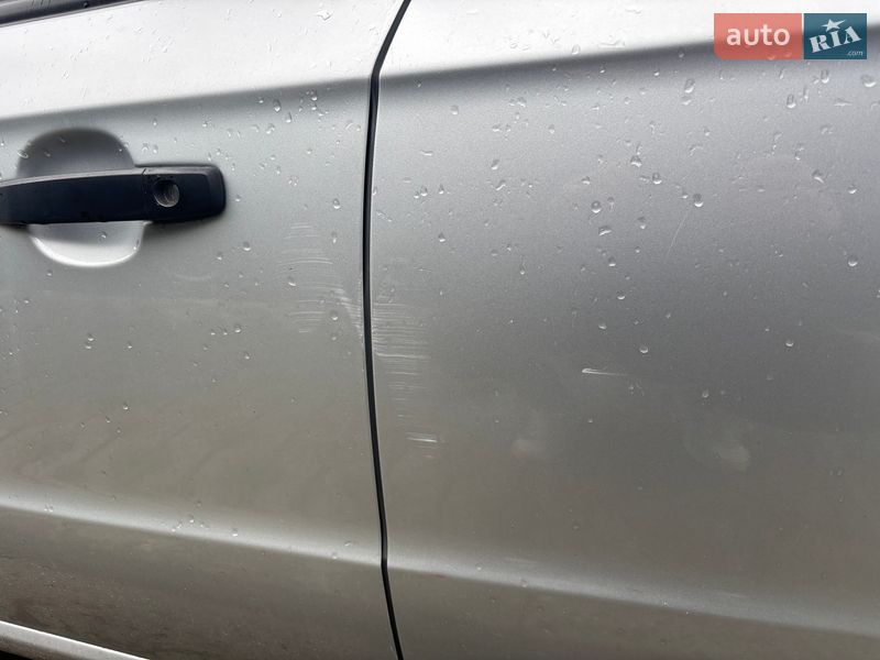 Седан Chevrolet Aveo 2011 в Києві