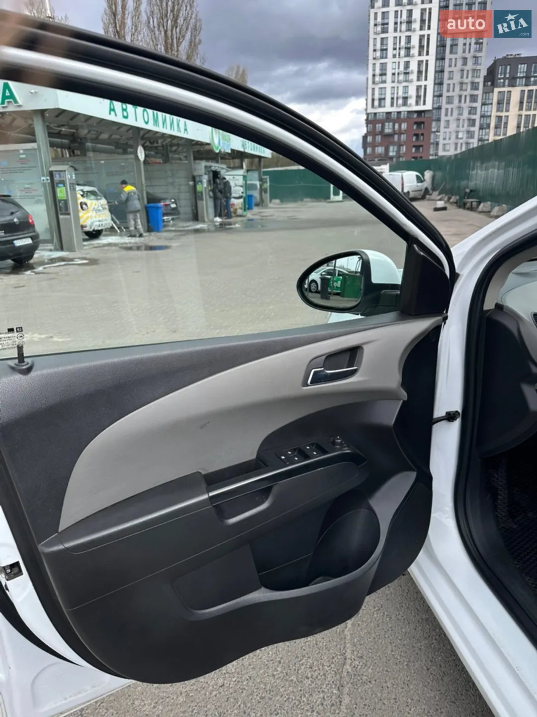 2012 Chevrolet Aveo - мініатюра 30