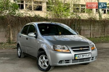 Седан Chevrolet Aveo 2005 в Мукачево