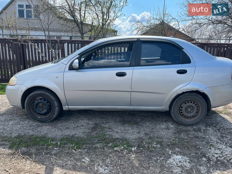 Седан Chevrolet Aveo 2005 в Знаменовке