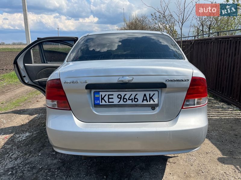 Седан Chevrolet Aveo 2005 в Знаменовке