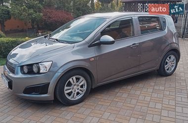 Хэтчбек Chevrolet Aveo 2012 в Луцке
