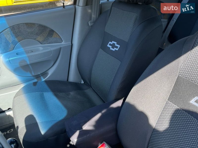 Хетчбек Chevrolet Aveo 2004 в Києві