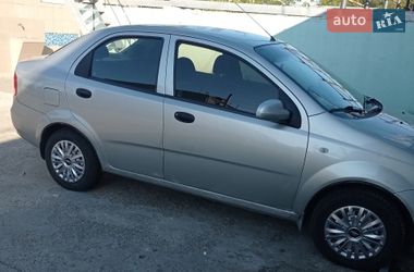 Седан Chevrolet Aveo 2005 в Калуше