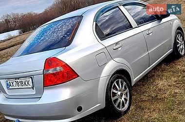 Седан Chevrolet Aveo 2008 в Києві