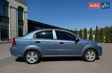 Седан Chevrolet Aveo 2007 в Красном