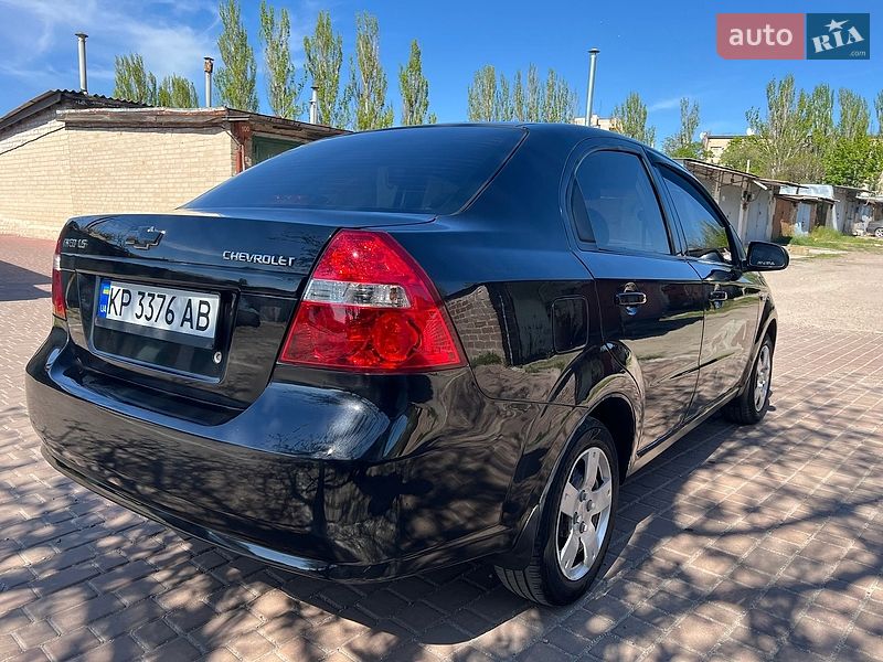 Седан Chevrolet Aveo 2006 в Запорожье