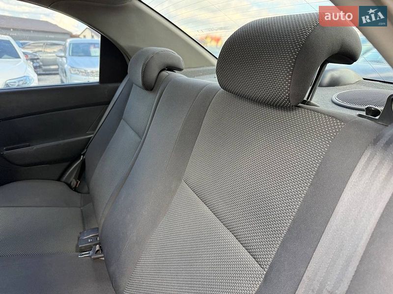 Седан Chevrolet Aveo 2007 в Стрые