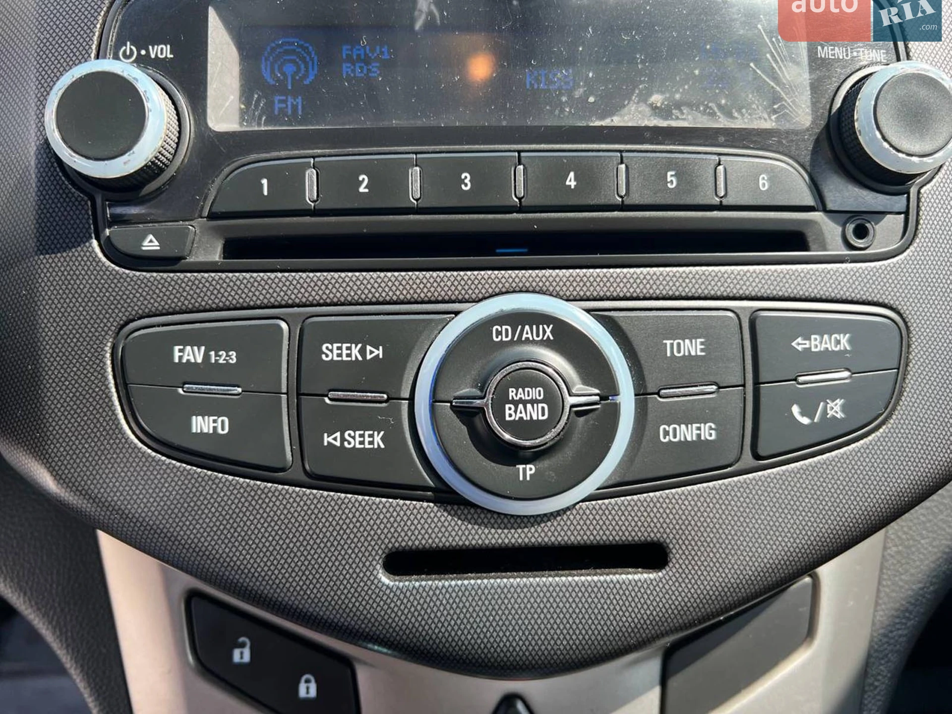 2012 Chevrolet Aveo - мініатюра 31