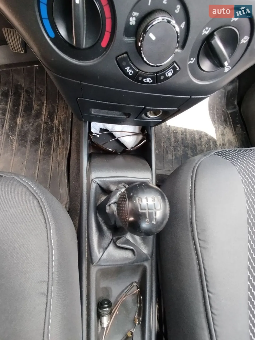 2011 Chevrolet Aveo - мініатюра 29