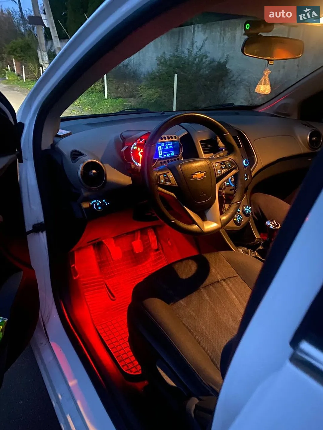 2012 Chevrolet Aveo - мініатюра 19