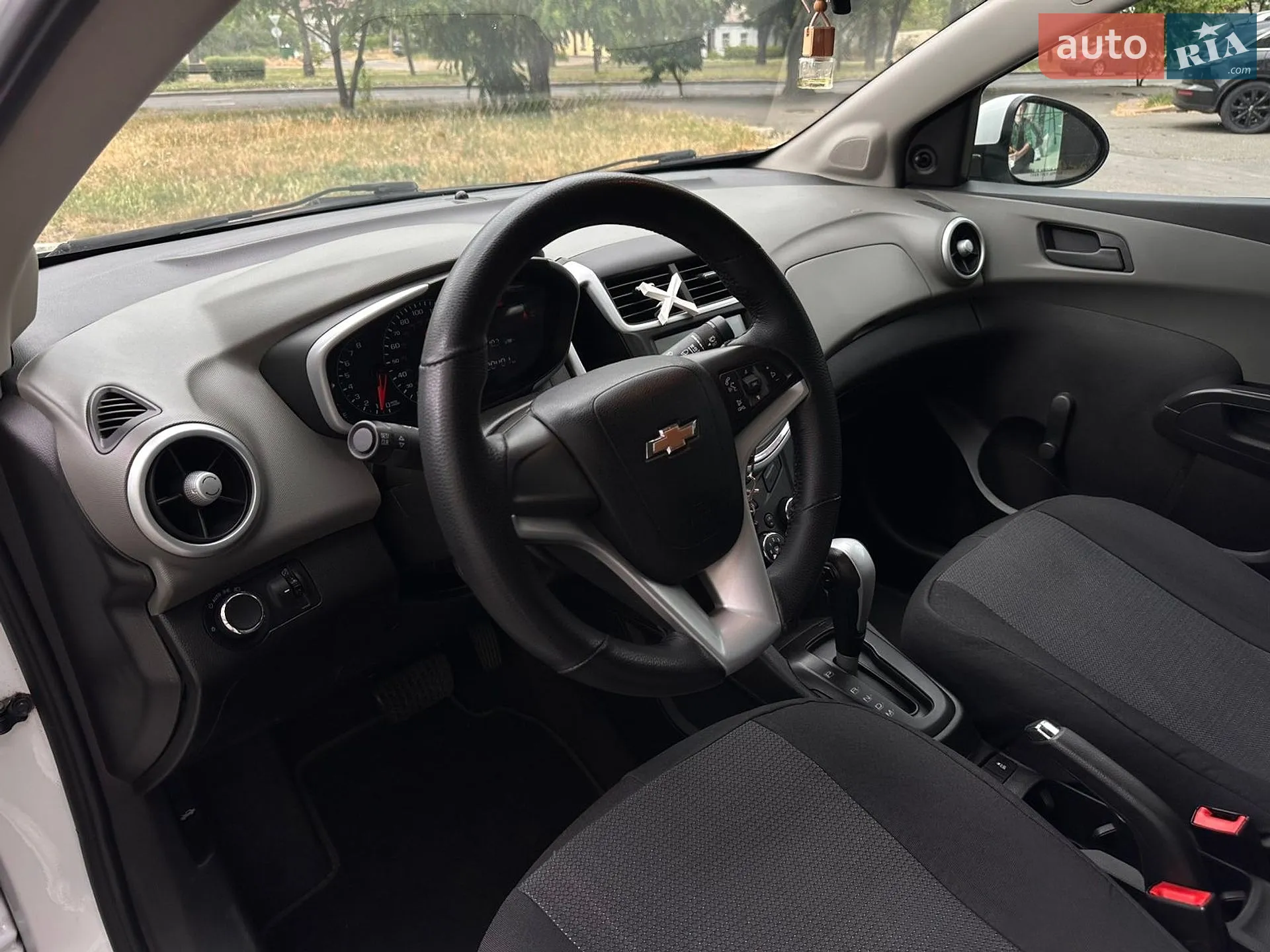 2016 Chevrolet Aveo - мініатюра 15