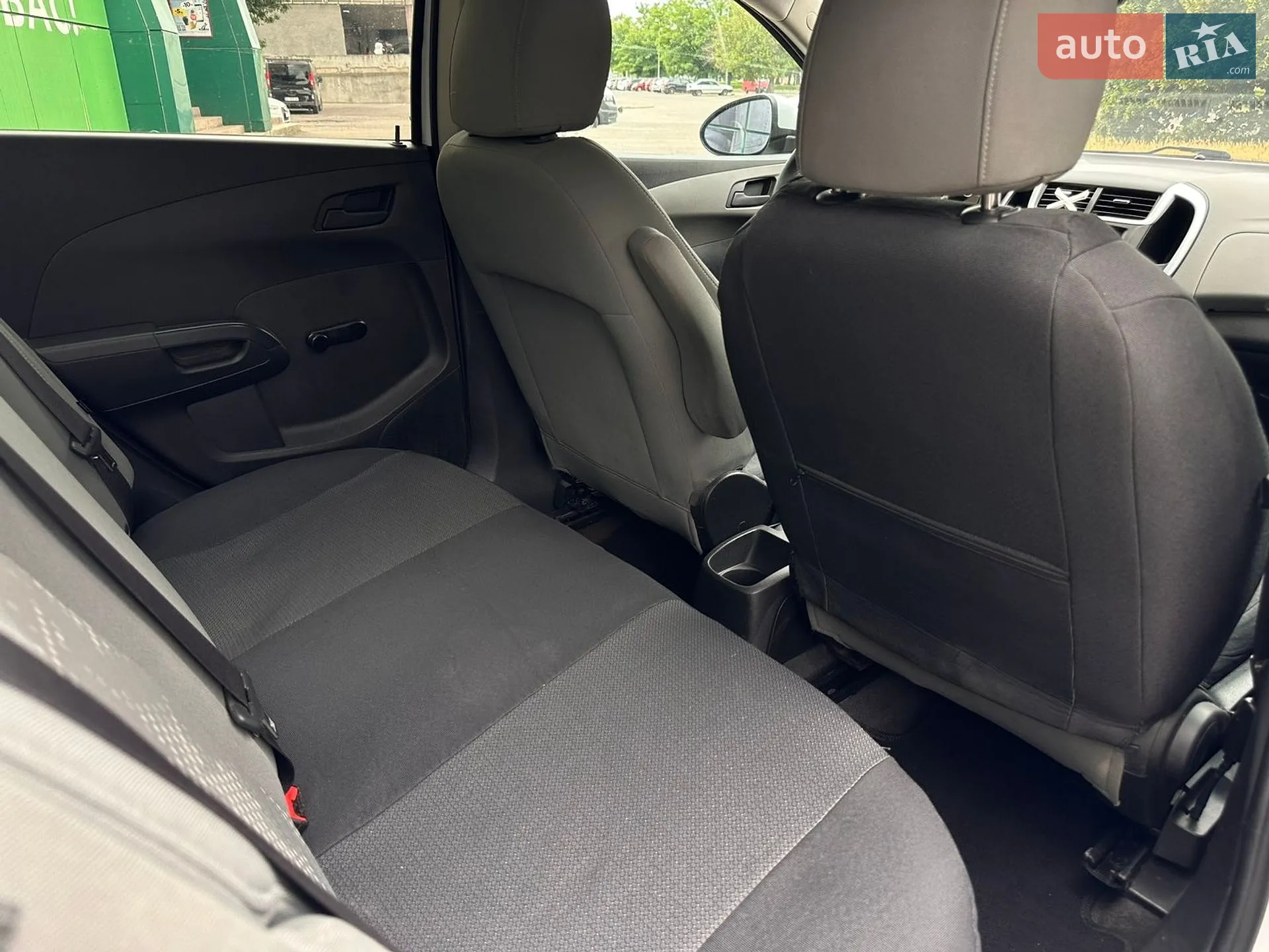 2016 Chevrolet Aveo - мініатюра 19