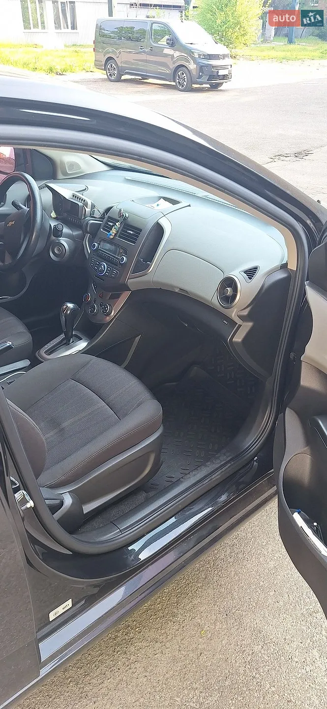 2014 Chevrolet Aveo - мініатюра 9