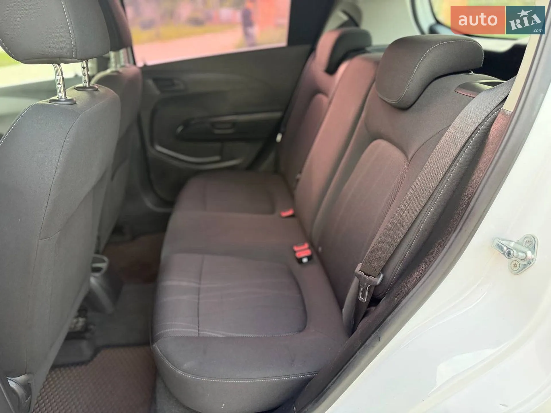 2013 Chevrolet Aveo - мініатюра 27