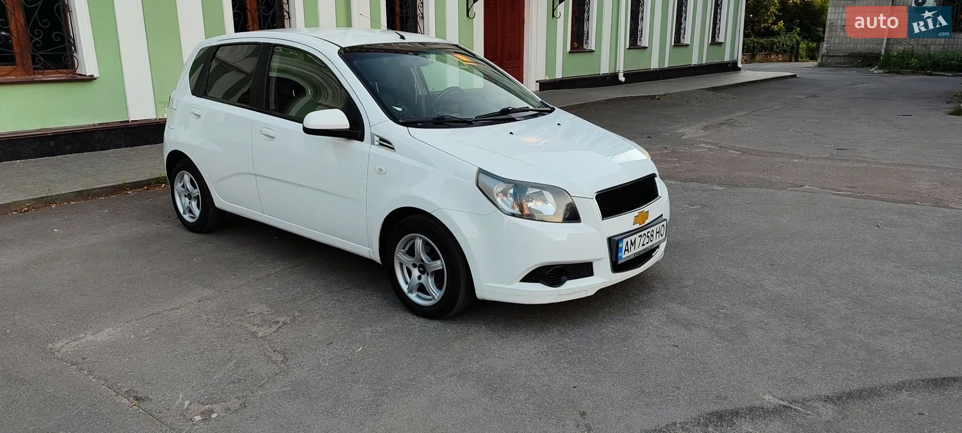 2010 Chevrolet Aveo - фото 1