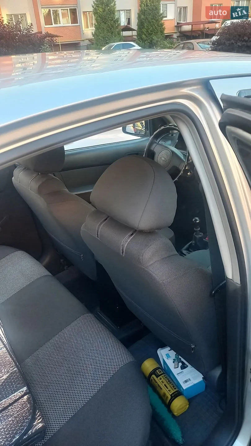 2011 Chevrolet Aveo - мініатюра 11