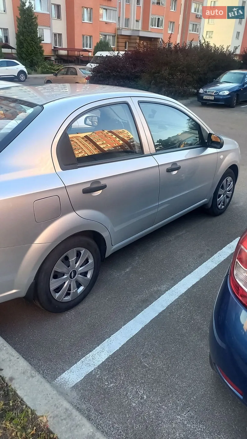 2011 Chevrolet Aveo - мініатюра 3