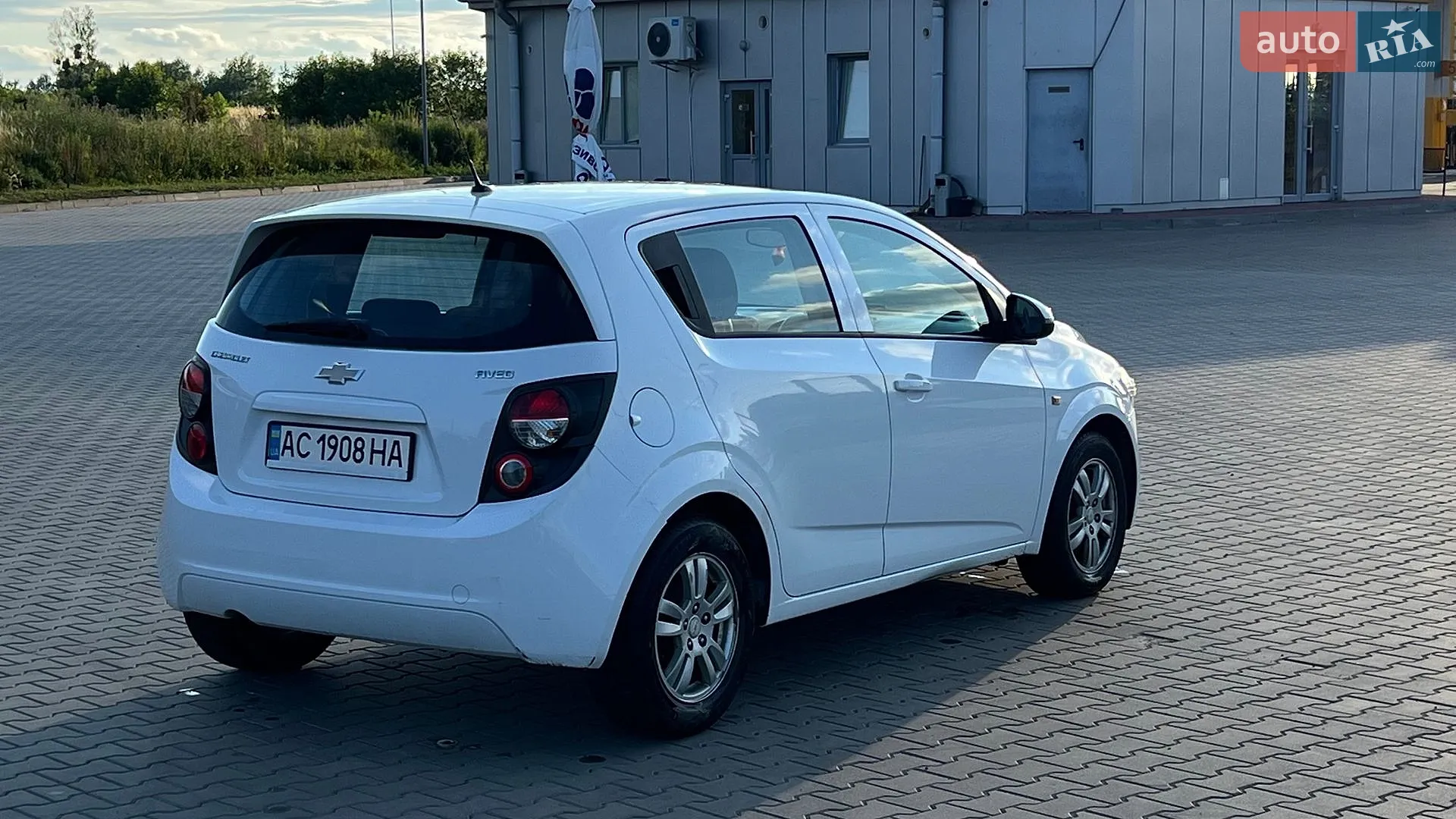 2012 Chevrolet Aveo - мініатюра 2
