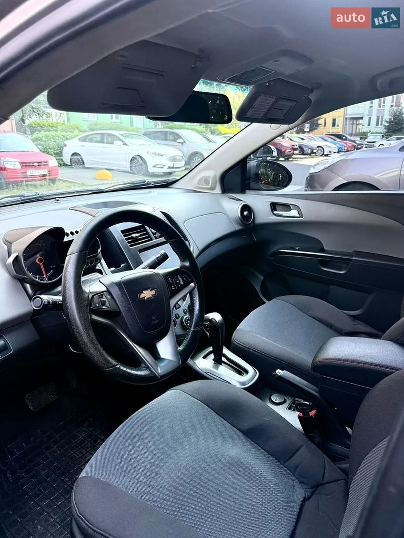 2013 Chevrolet Aveo - мініатюра 2