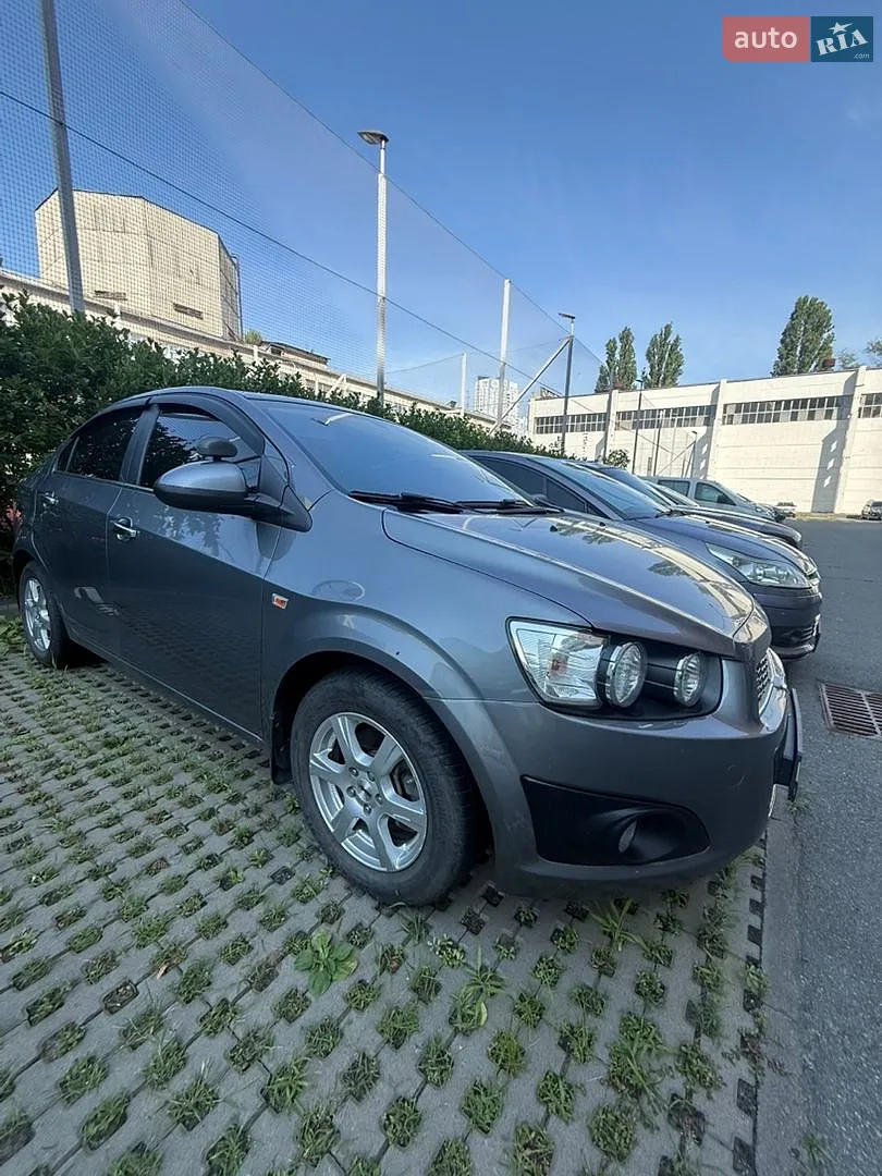 2013 Chevrolet Aveo - мініатюра 4
