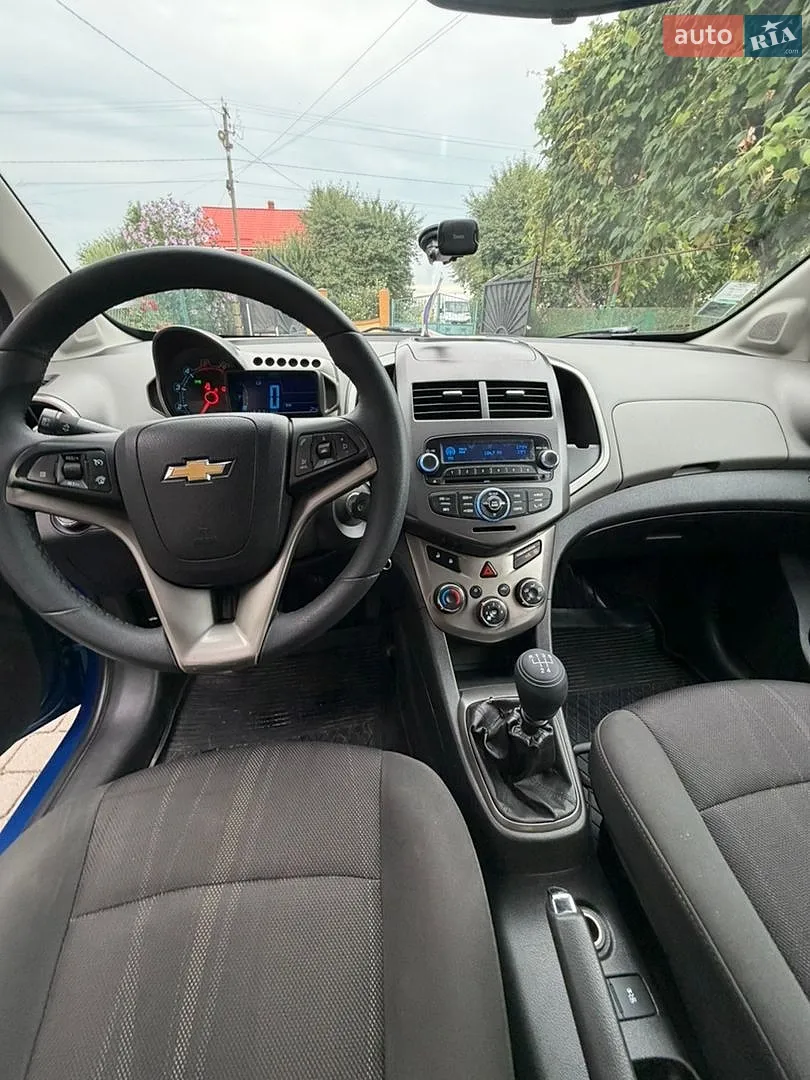 2012 Chevrolet Aveo - мініатюра 10