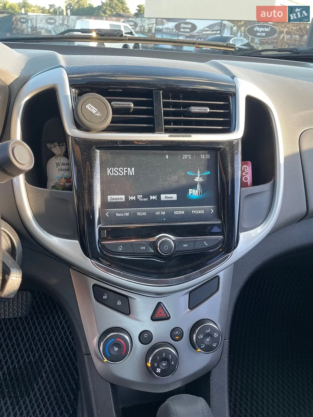 2018 Chevrolet Aveo - мініатюра 27