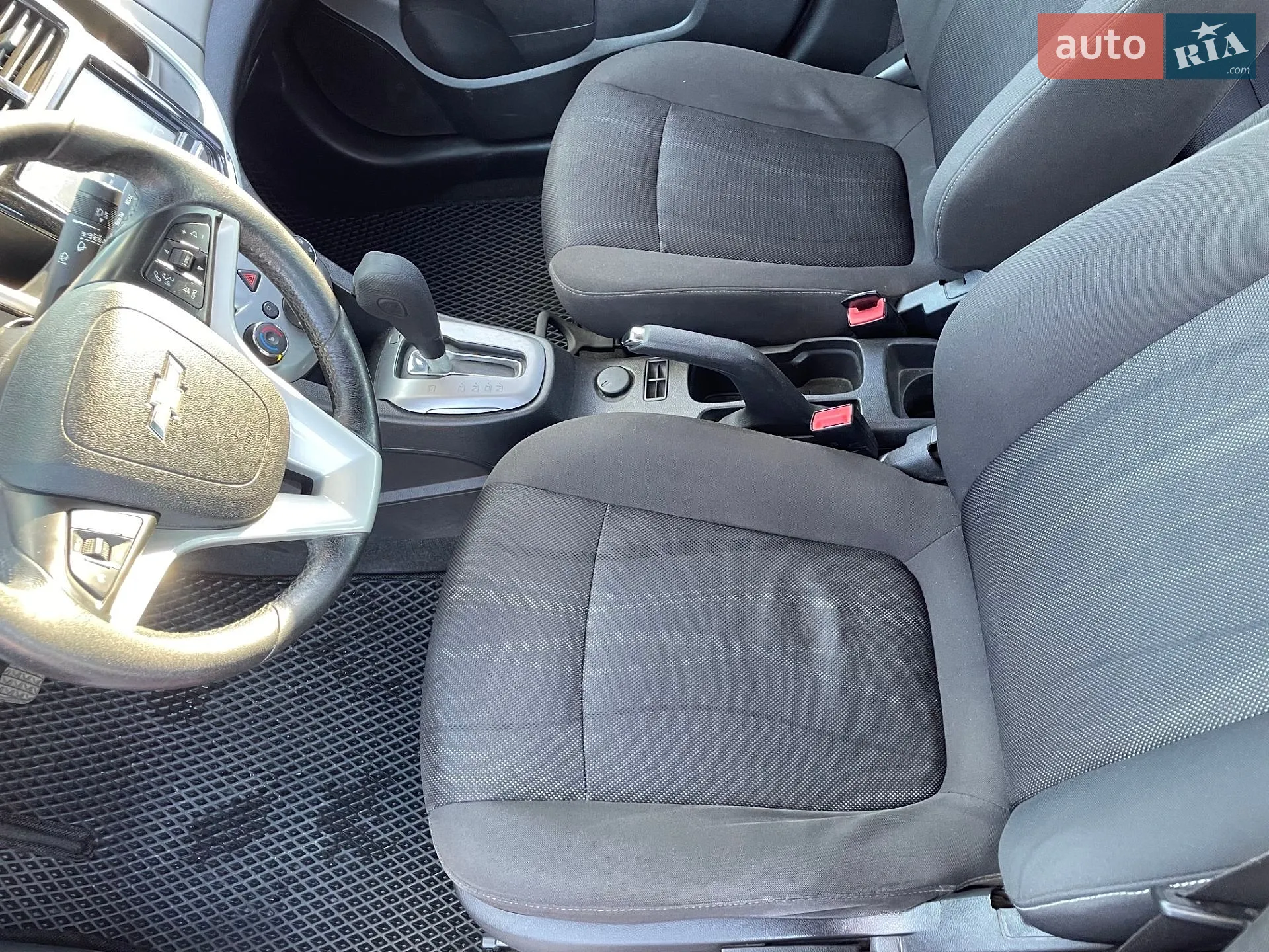 2018 Chevrolet Aveo - мініатюра 28