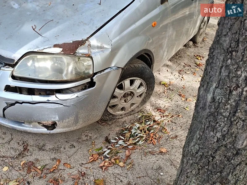 Chevrolet Aveo 2004