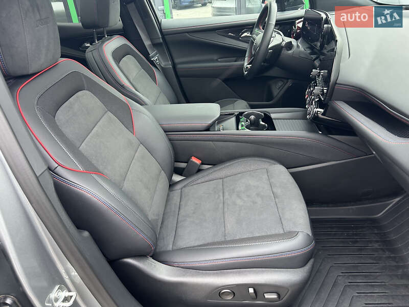 Позашляховик / Кросовер Chevrolet Blazer EV 2025 в Києві фото 24 Позашляховик / Кросовер Chevrolet Blazer EV 2025 в Києві