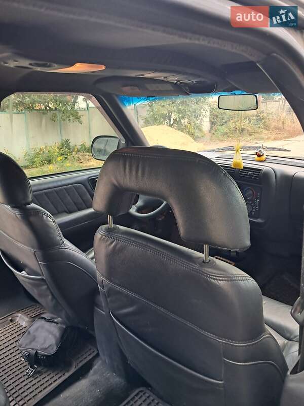 Позашляховик / Кросовер Chevrolet Blazer 1995 в Південному