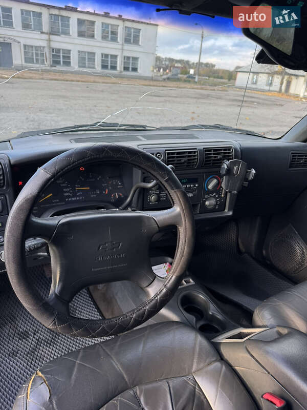 Позашляховик / Кросовер Chevrolet Blazer 1996 в Шполі фото 15 Позашляховик / Кросовер Chevrolet Blazer 1996 в Шполі