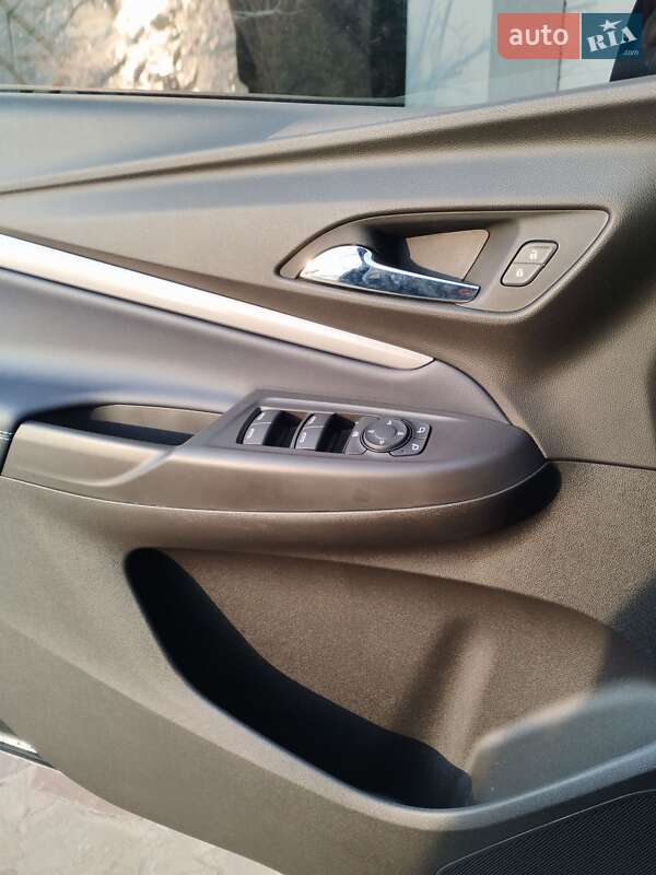 Внедорожник / Кроссовер Chevrolet Bolt EUV 2021 в Одессе фото 65 Внедорожник / Кроссовер Chevrolet Bolt EUV 2021 в Одессе