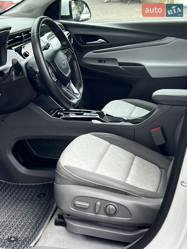 Хетчбек Chevrolet Bolt EUV 2023 в Одесі