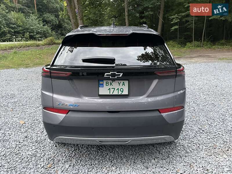 Позашляховик / Кросовер Chevrolet Bolt EUV 2022 в Радивиліві