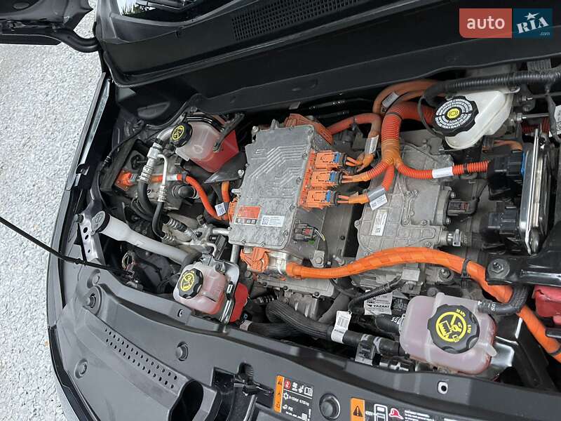 Позашляховик / Кросовер Chevrolet Bolt EUV 2022 в Радивиліві