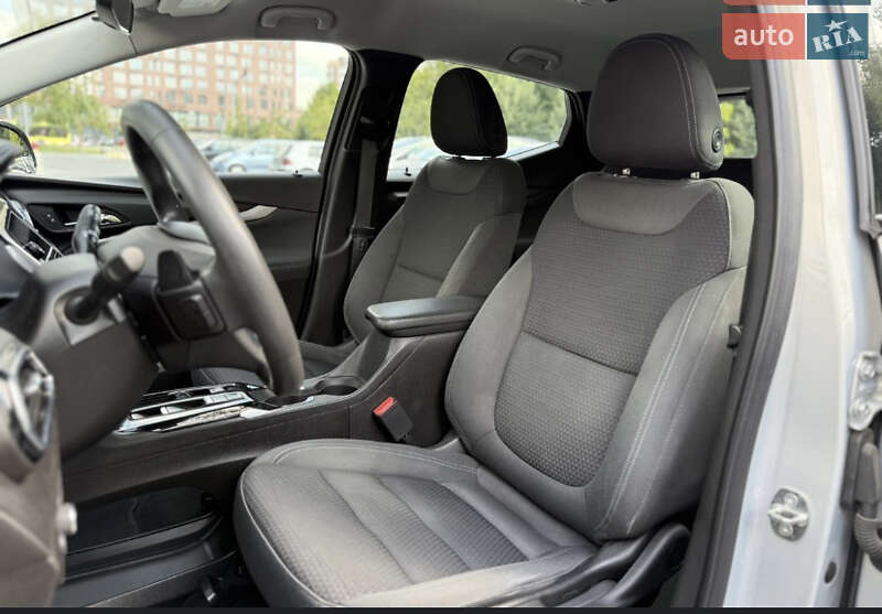 Позашляховик / Кросовер Chevrolet Bolt EUV 2022 в Львові