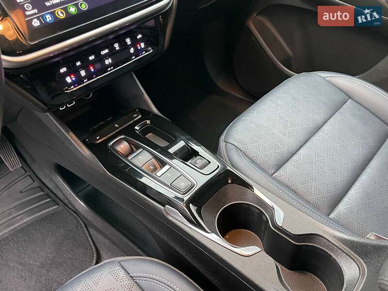 Позашляховик / Кросовер Chevrolet Bolt EUV 2023 в Києві