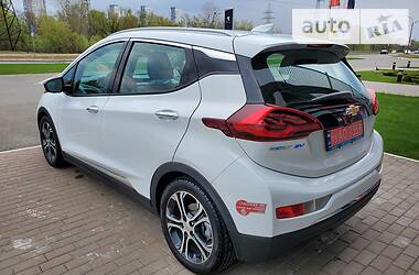 Хэтчбек Chevrolet Bolt EV 2017 в Киеве