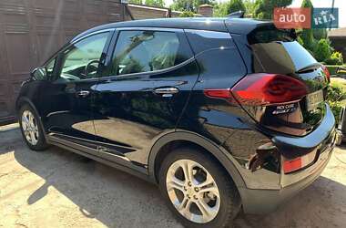 Хэтчбек Chevrolet Bolt EV 2018 в 
