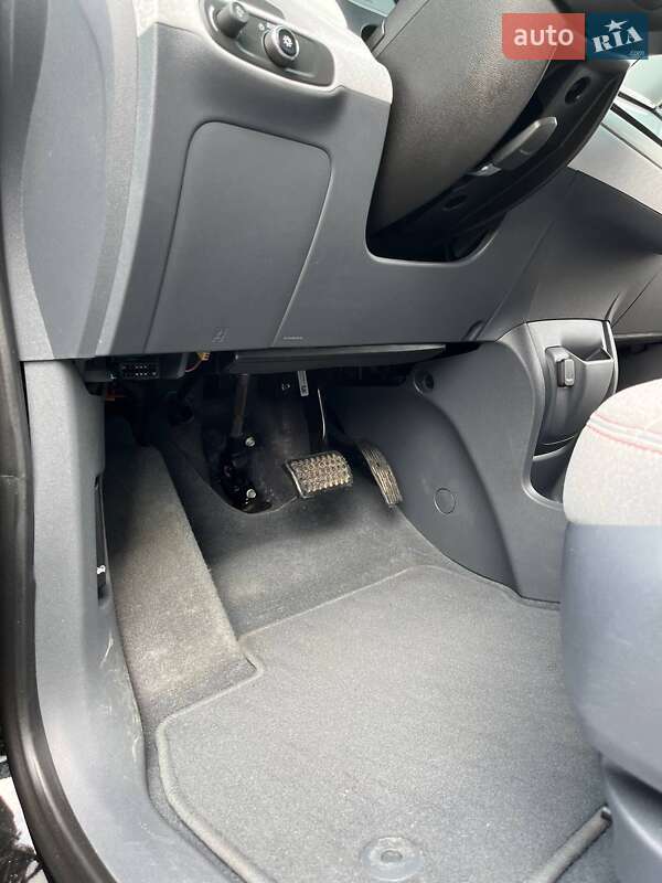 Хэтчбек Chevrolet Bolt EV 2018 в Стрые