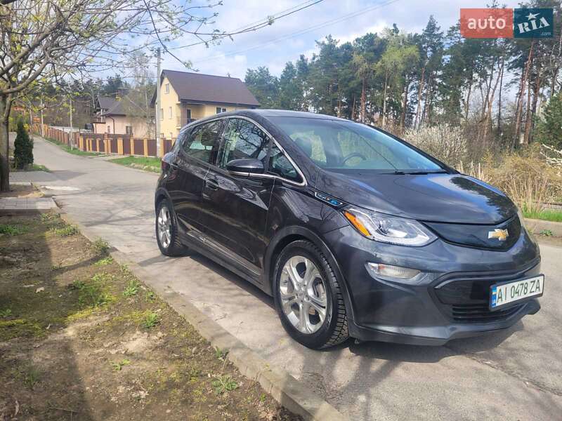 Хэтчбек Chevrolet Bolt EV 2017 в Киеве