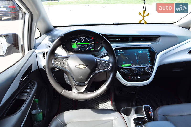 Хэтчбек Chevrolet Bolt EV 2017 в Николаеве