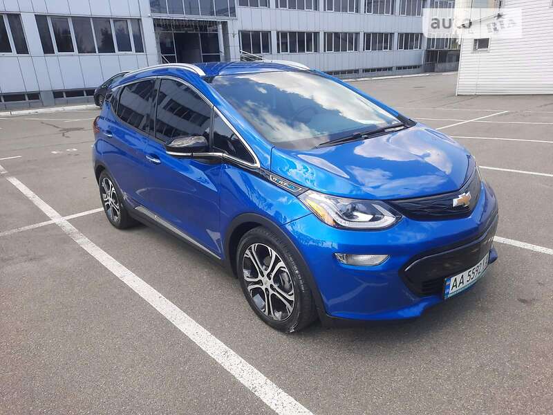 Хэтчбек Chevrolet Bolt EV 2021 в Киеве