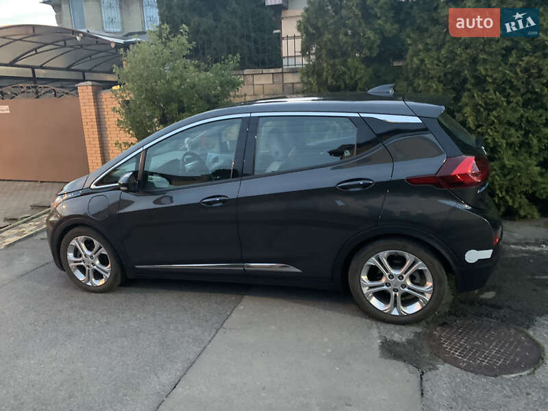 Хэтчбек Chevrolet Bolt EV 2017 в Днепре